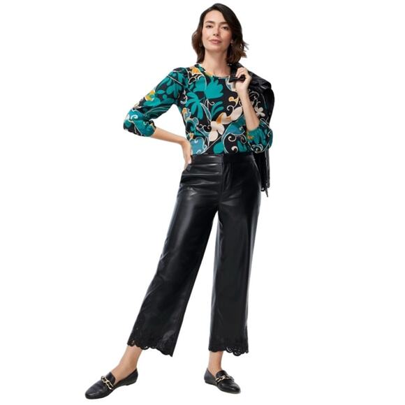 Chicos Faux Leather Cut Out Wide Leg Cropped Pants NWT Womens Size 6 Femme Edgy - Picture 2 of 11